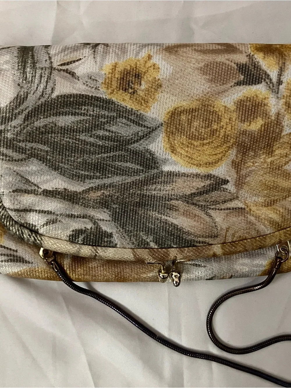 Vintage Ingber Floral Frame-Top Evening Clutch in Cream, Gold and Green - Picture 6 of 9